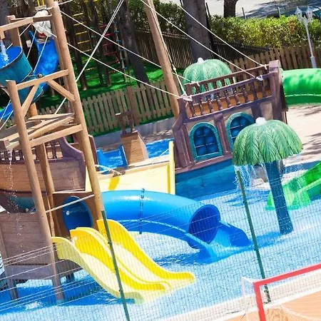 Valentin Park * Peguera