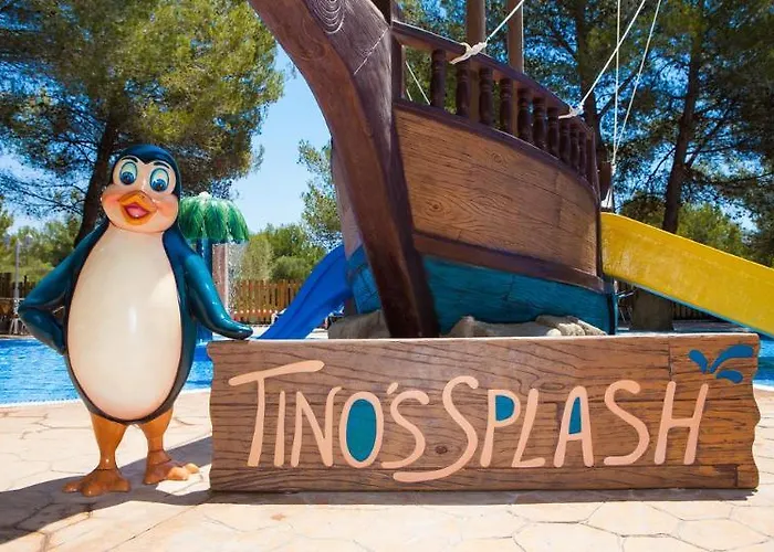 Valentin Park * Peguera